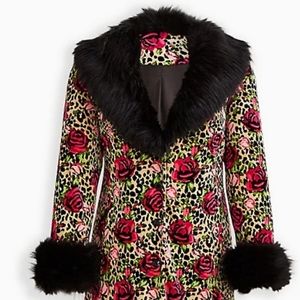 Betsey Johnson Torrid coat NWT size 3.